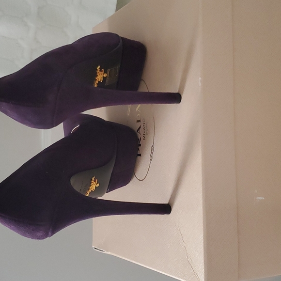 NWT Authentic Prada Suede Purple Platform Heels - Picture 2 of 7